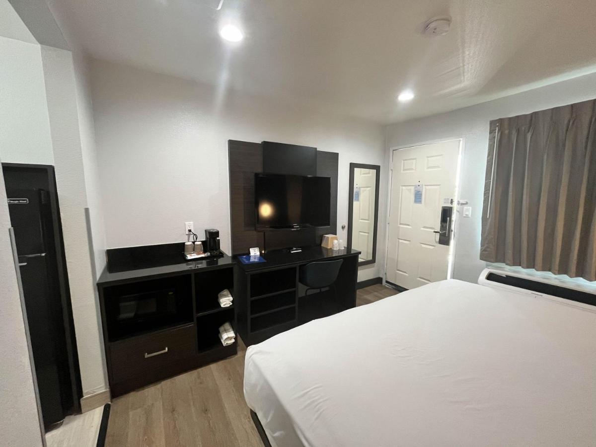 Motel 6-Escondido, Ca Bagian luar foto