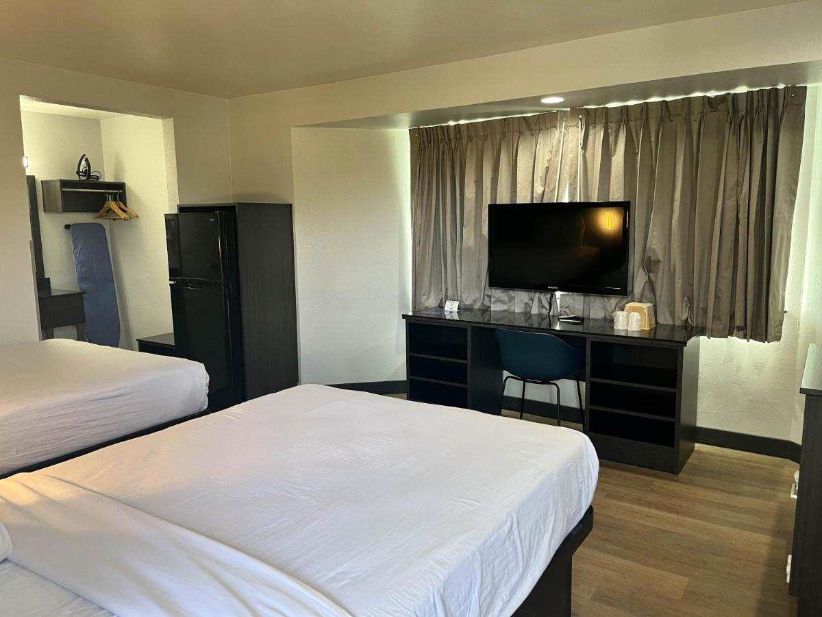 Motel 6-Escondido, Ca Bagian luar foto
