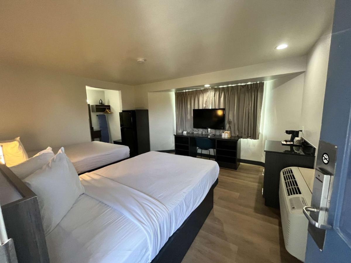 Motel 6-Escondido, Ca Bagian luar foto