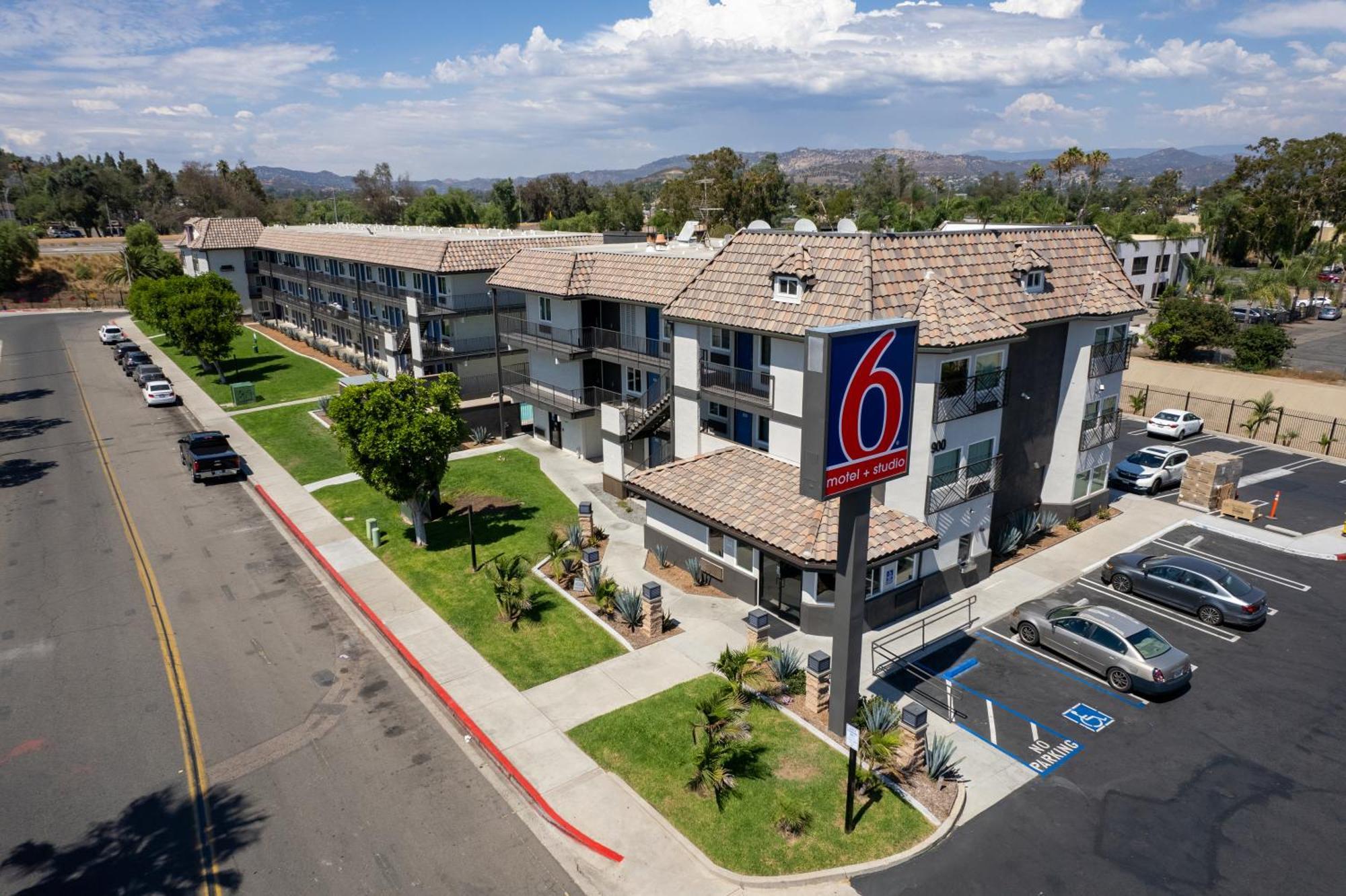Motel 6-Escondido, Ca Bagian luar foto