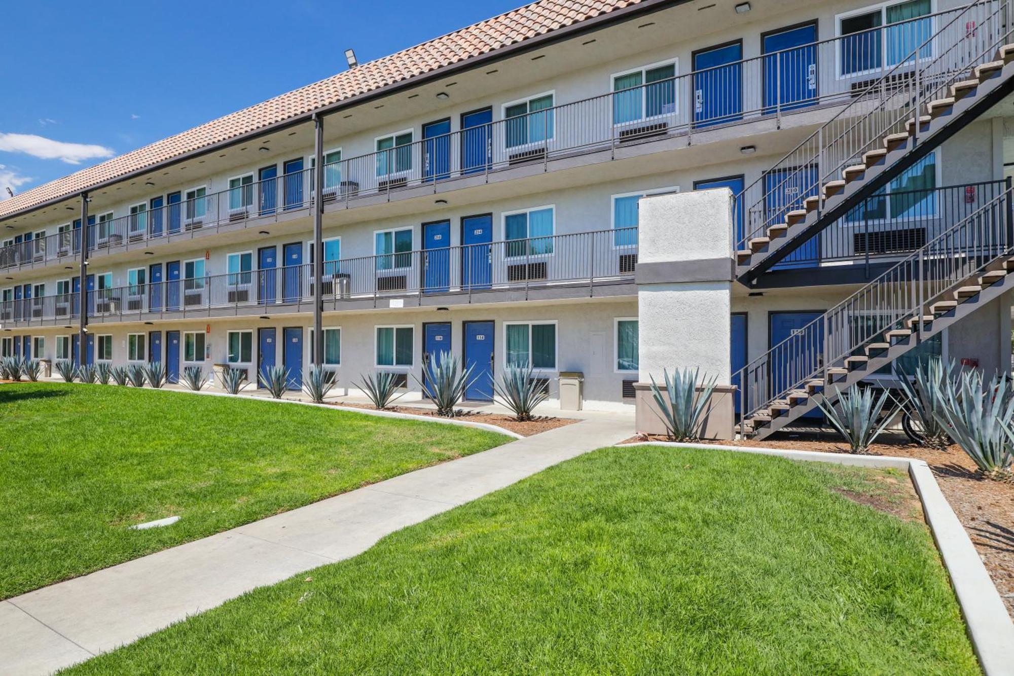 Motel 6-Escondido, Ca Bagian luar foto