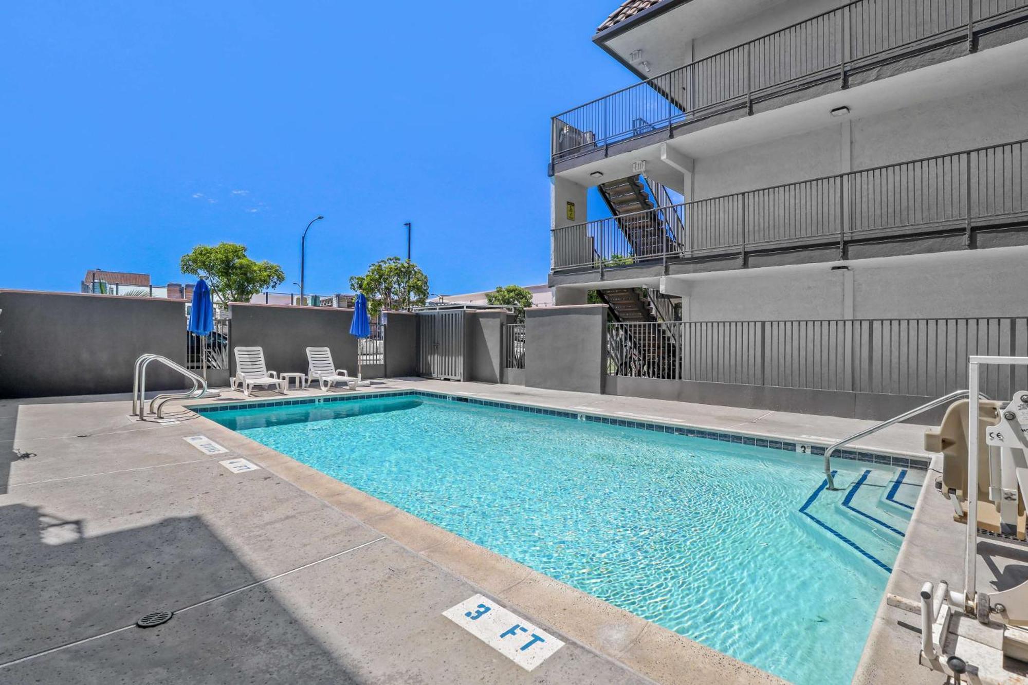 Motel 6-Escondido, Ca Bagian luar foto