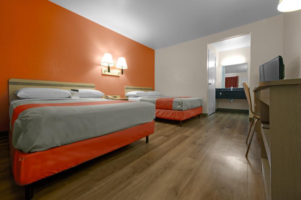 Motel 6-Escondido, Ca Ruang foto
